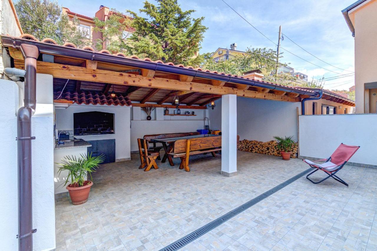 Apartment Marta Senj  Bagian luar foto
